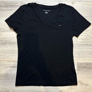 💝Tommy Hilfiger Women’s Black V-neck Short Sleeve Shirt Size L